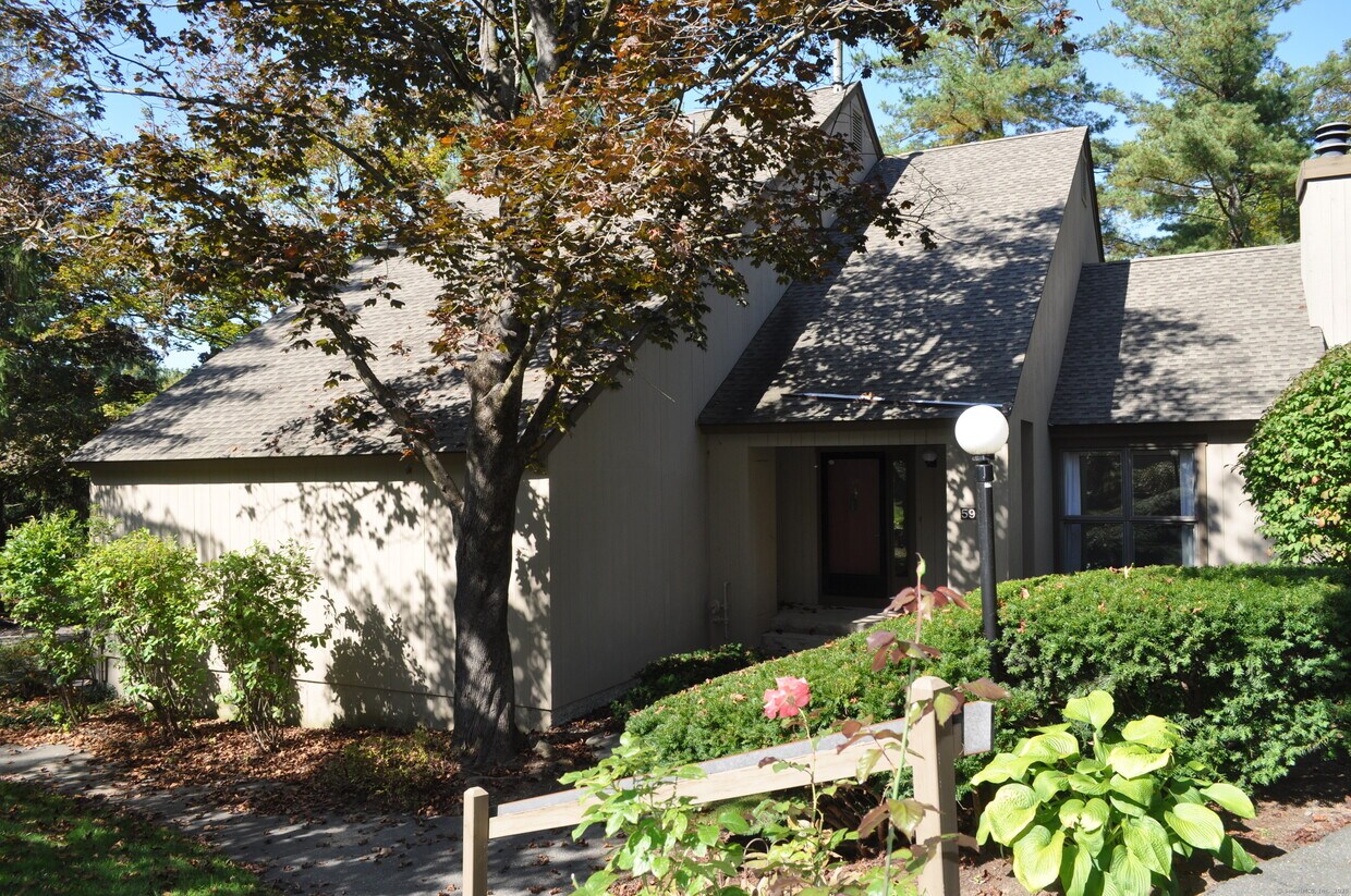Foto principal - 59 Byron Dr
