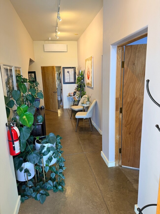 Building Photo - 1012 Marquez Pl