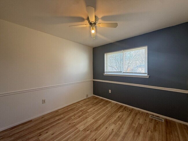 Foto del edificio - 4052 Burton St