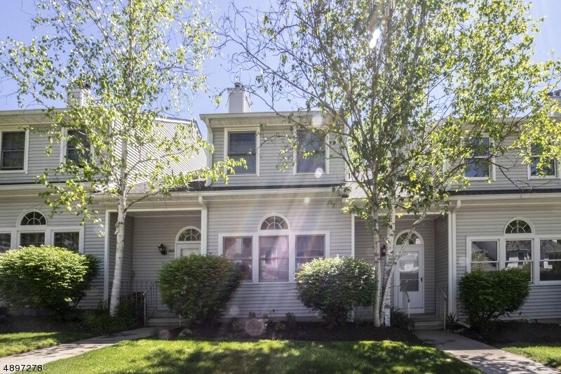 Primary Photo - 333 Carnegie Ct