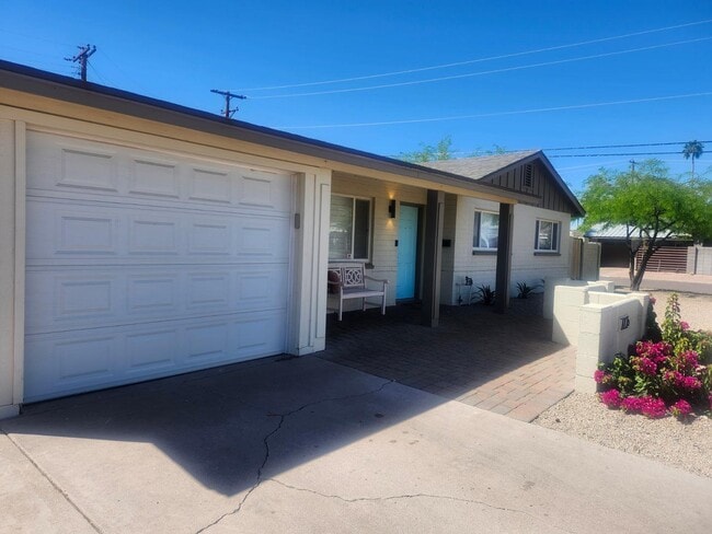 Building Photo - 7225 E Villa Way