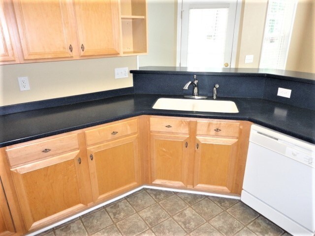 Building Photo - 5716 Keowee Way