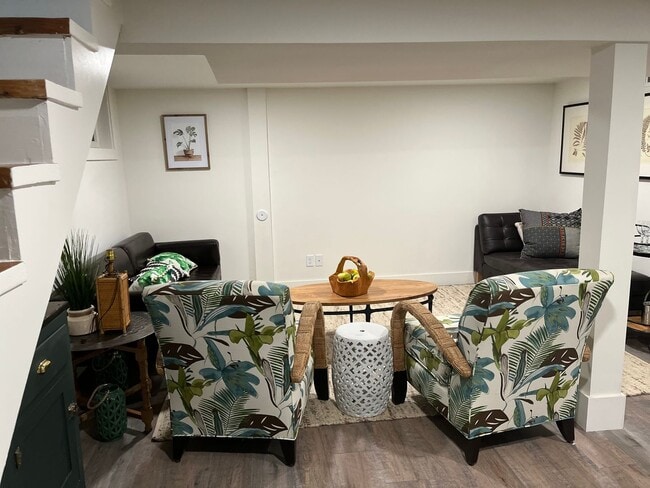 Foto del edificio - A Turnkey 4 Bed 2 Bath Furnished Retreat