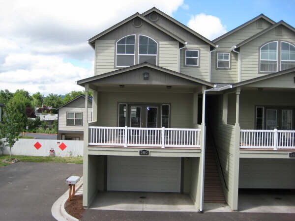 Foto principal - 248 Hiatt Ln