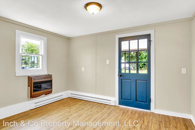Building Photo - 3 br, 1 bath House - 602 W Market St