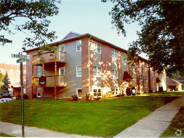 Highland Gardens Apartments - Highland Gardens Apartments, Allentown PA