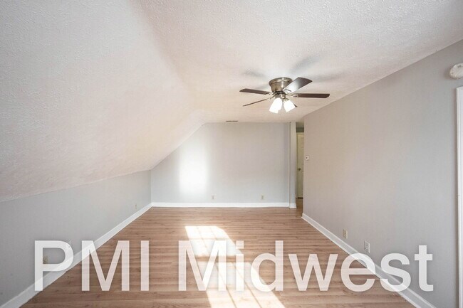 Building Photo - "Charming 1-Bedroom Retreat in Kokomo – Cozy Living with 750 Sq Ft of Comfort!"