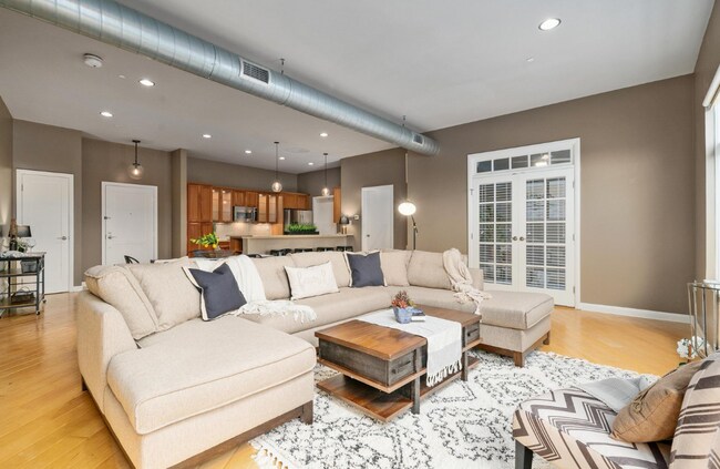 Foto del edificio - 34 W Poplar Ave