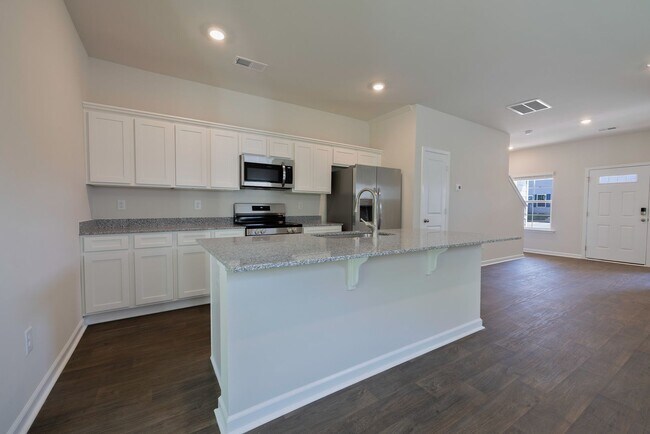 Foto del edificio - 111 Pendleton Place Way