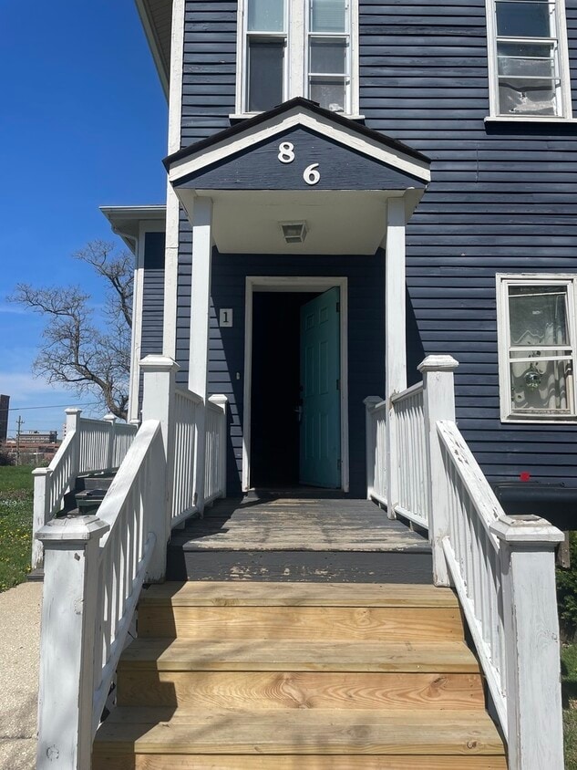 Primary Photo - 86 N 4th St