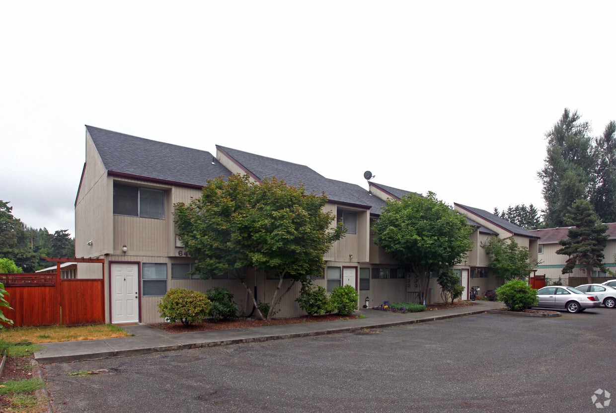 Primary Photo - 644 S 5th Ave S