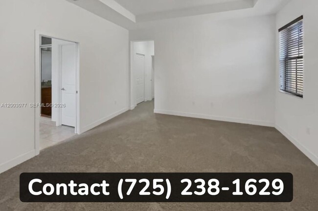 Foto del edificio - 4877 NW 55th Pl