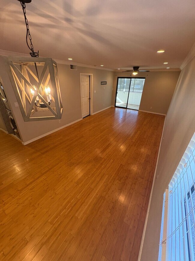 Foto del edificio - READY TO VIEW NOW! Beautiful 2 Bed/2 Bath ...