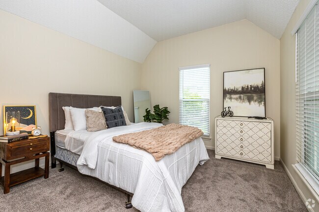 La Riviera II - Segundo dormitorio - Hunter's Pointe Apartments