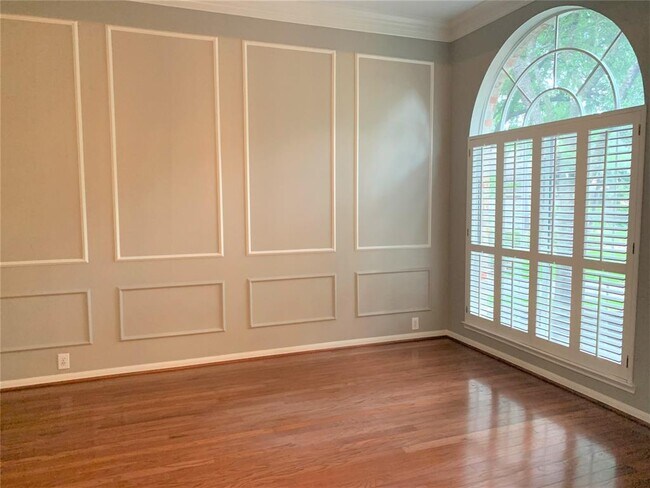 Foto del edificio - 34 Sparklewood Pl