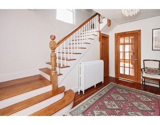 Building Photo - 411 Linden St