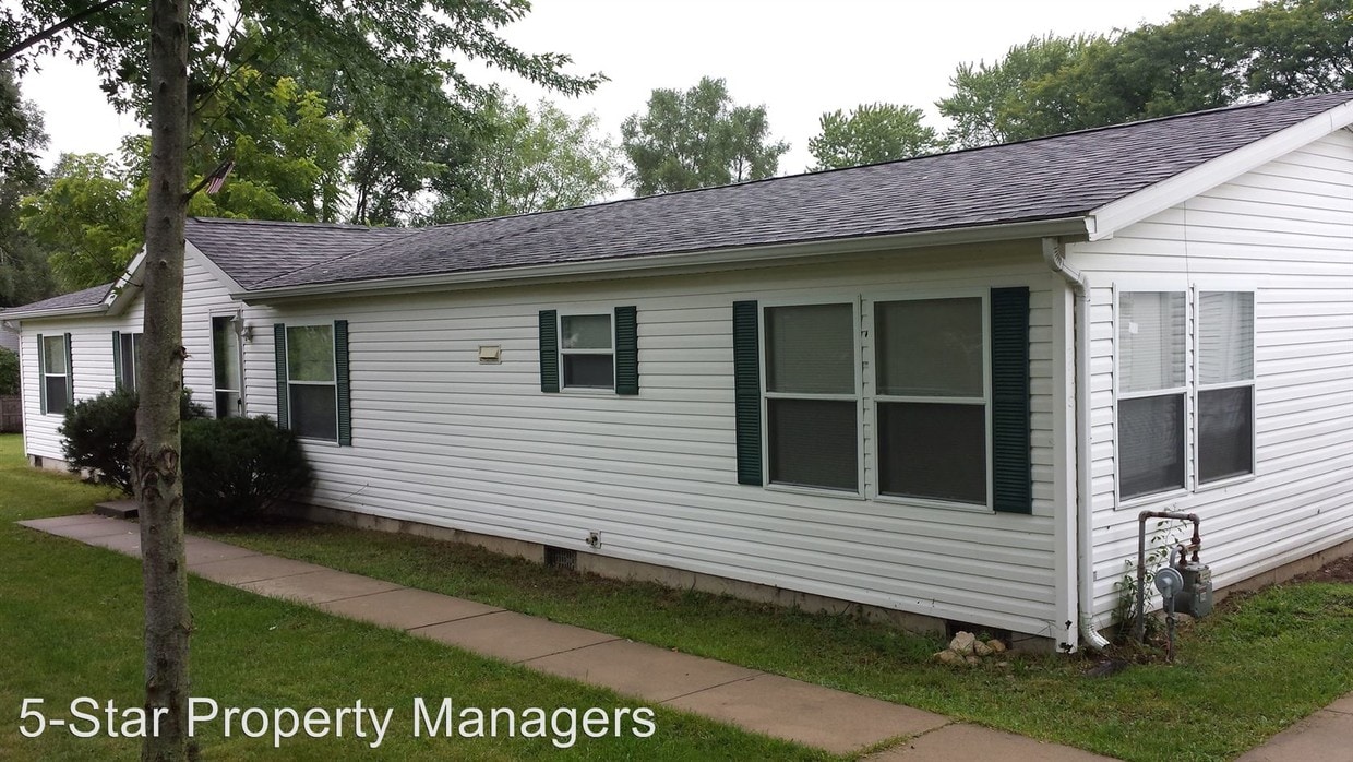 Primary Photo - 3 br, 2.5 bath House - 1001-C Zollinger Road