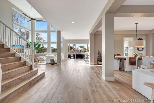 Foto del edificio - 11615 Paradise Cove Ln