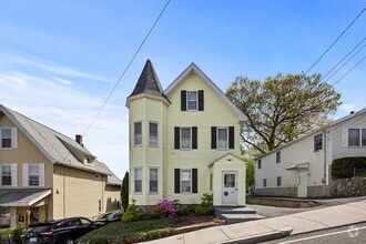 Building Photo - 18 Horace St