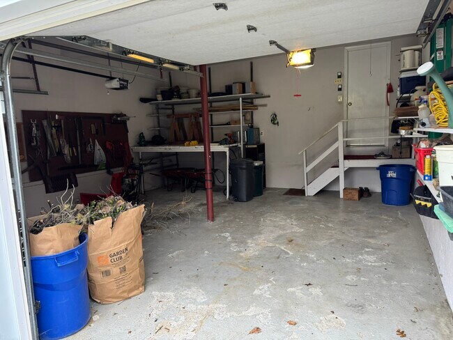 Foto del edificio - 5 Glenn Dr