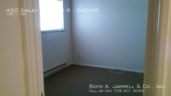 Building Photo - 450 Sibley Blvd