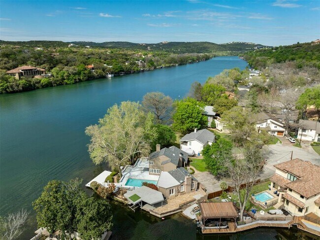 Foto del edificio - 6707 Troll Haven