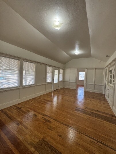 Foto del edificio - Historic 1912 Craftsman Bungalow in Garfield Arts District