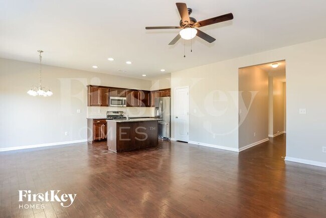 Foto del edificio - 11021 Comiskey Ln