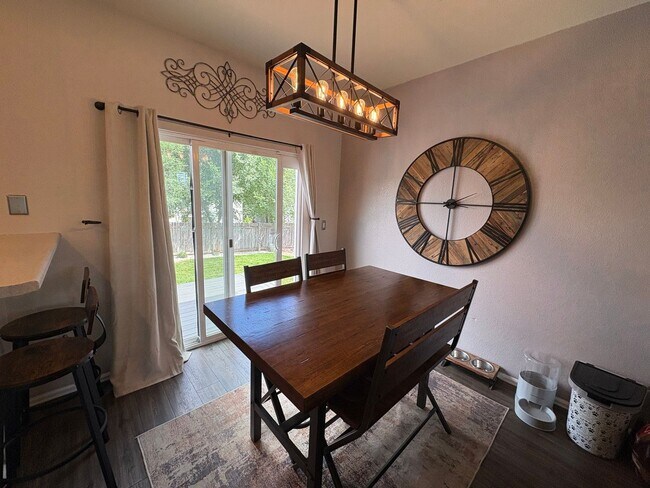 Foto del edificio - Beautiful 4 Bed 3 Bath in Fountain!!!