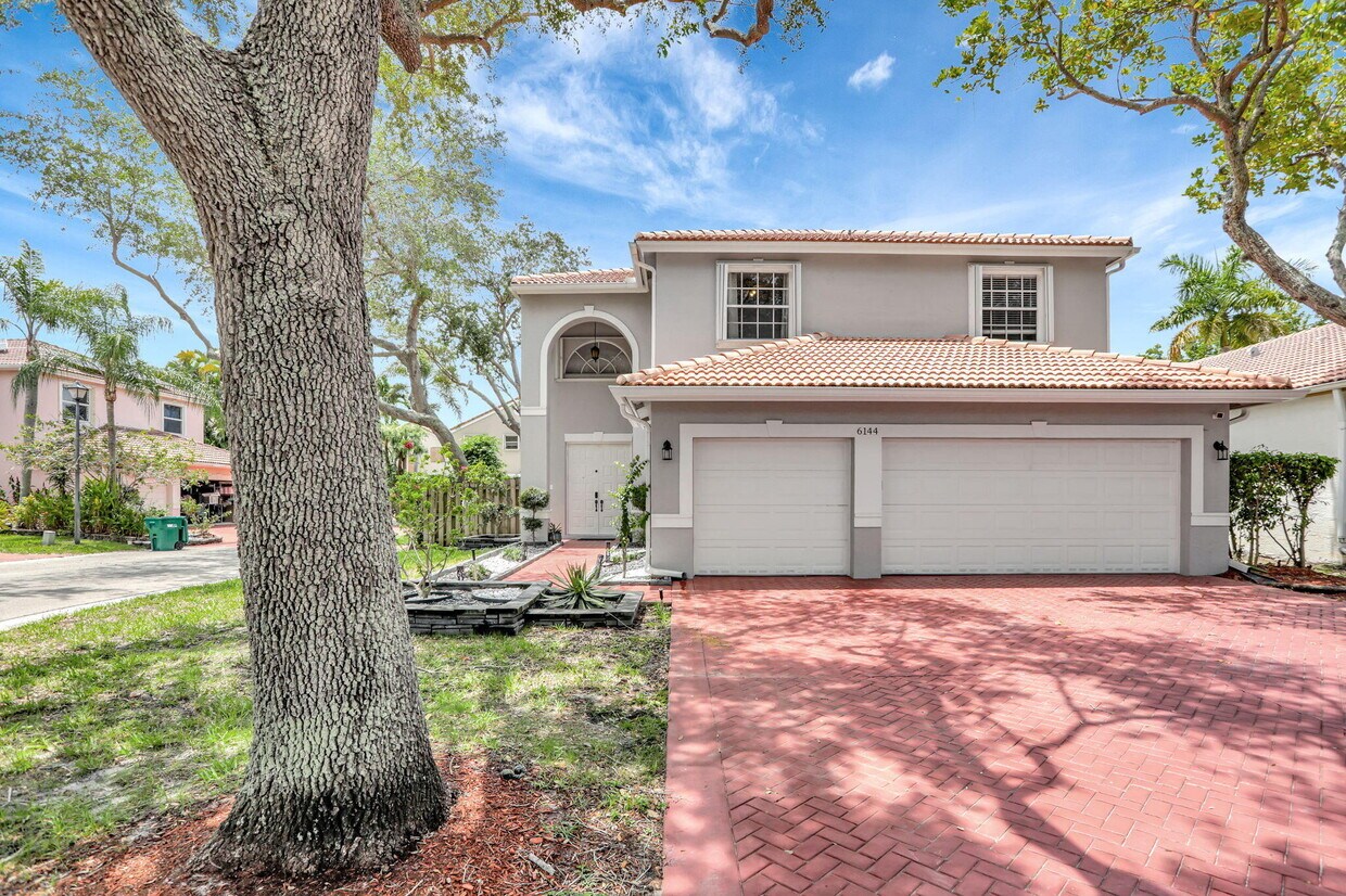 Foto principal - 6144 NW 78th Ct