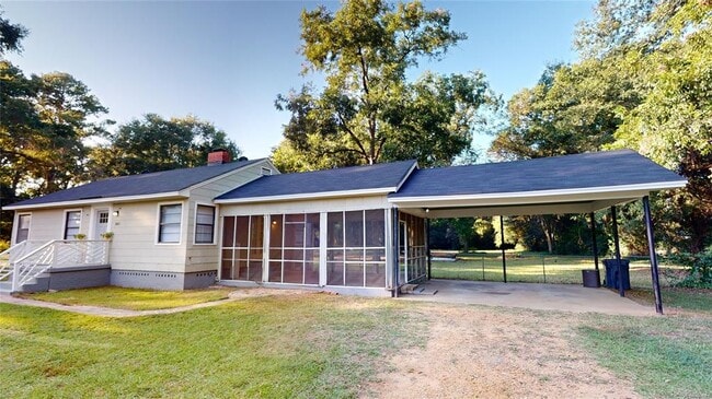 Building Photo - 3881 Gober Rd