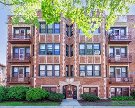 Building Photo - 6851 S Paxton Ave