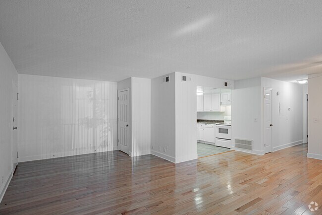 1 habitación, 1 baño - 870 pies cuadrados - Sala de estar - Kensington Park