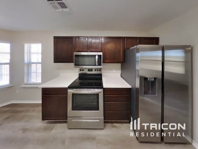 Building Photo - 2125 Beacon Way Fort Worth TX