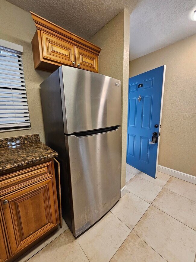 Foto del edificio - 1581 Balfour Point Dr