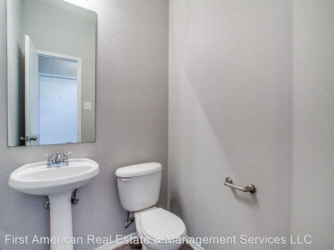 Foto del edificio - 8400-8402 Jay St