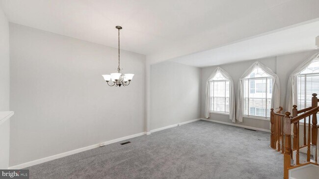Foto del edificio - 3575 Sherbrooke Cir