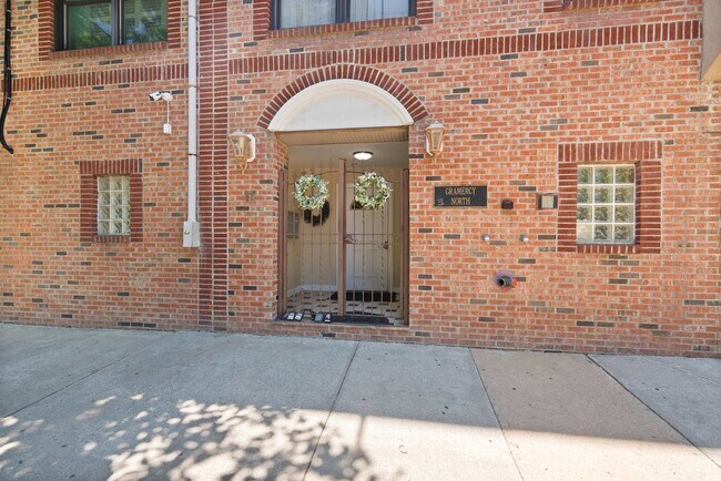 Foto del edificio - 218 Jackson St