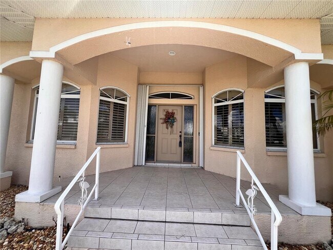 Building Photo - 5480 Sea Edge Dr