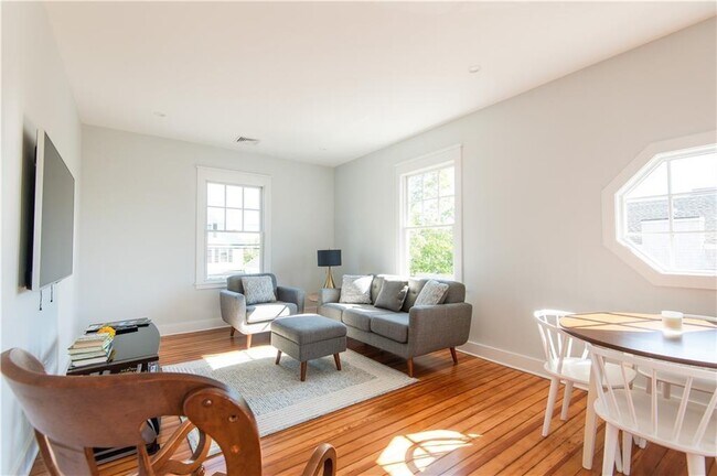 Foto del edificio - 34 Harrison Ave