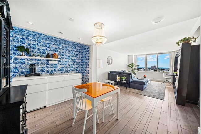 Foto del edificio - 1100 West Ave