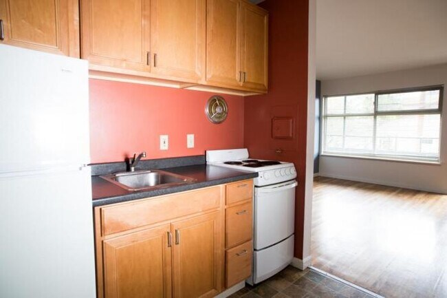Foto del edificio - 1 bedroom in Seattle WA 98105