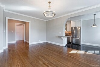 Building Photo - 26 East Pkwy