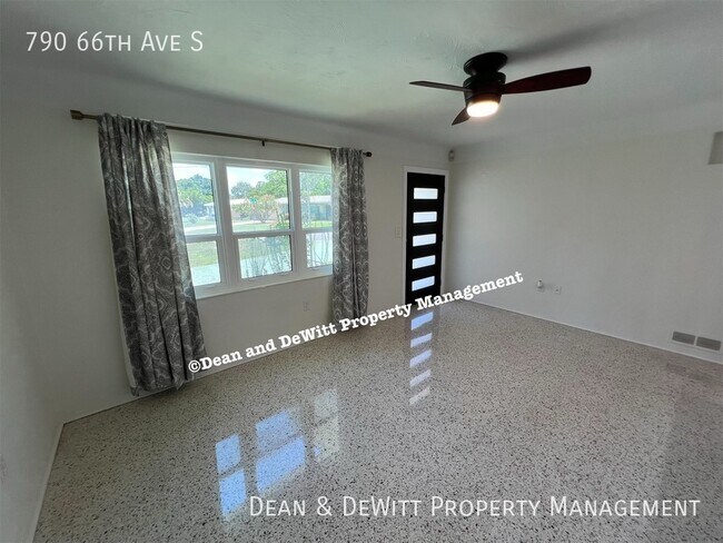 Foto del edificio - Pinellas Point 2/1 SFH - For Rent