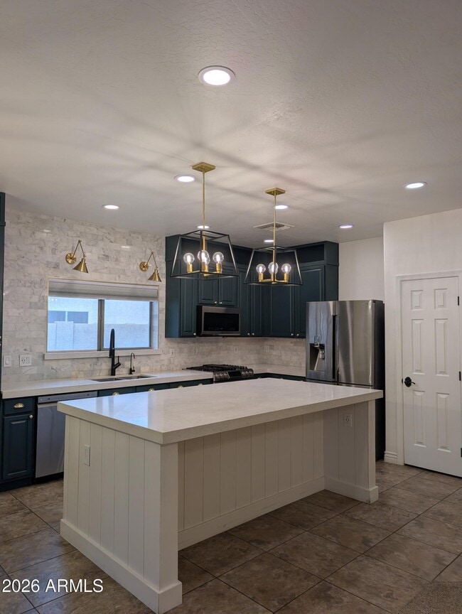 Foto del edificio - 1184 S Jesse Pl