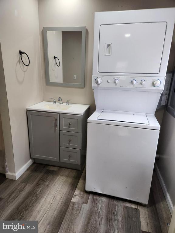 Foto del edificio - 9349 Valley Rd