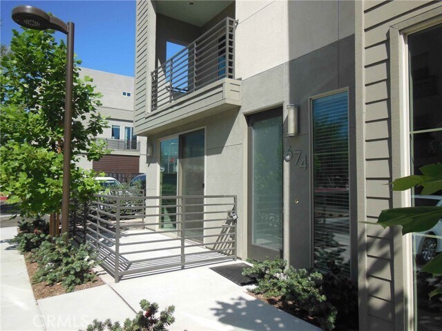 Foto del edificio - 674 Chandler Walk
