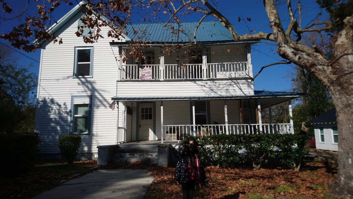 904 6th Ave Unit 4, Conway, SC 29526 Apartments in Conway, SC