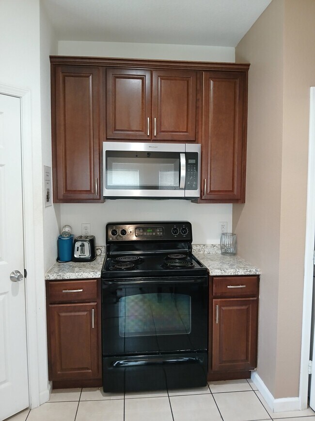 Foto del edificio - 16685 Meadowcroft St