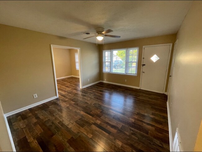 Building Photo - 139 Brocton Dr